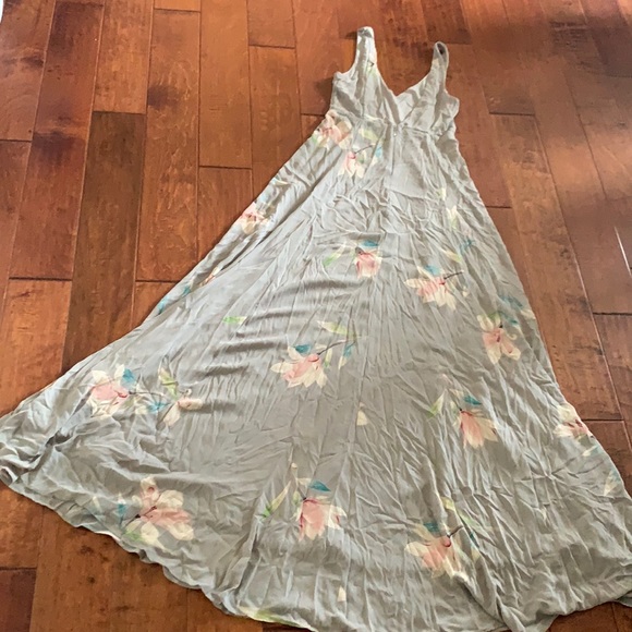 Jenn Maxi Dress - Picture 9 of 9